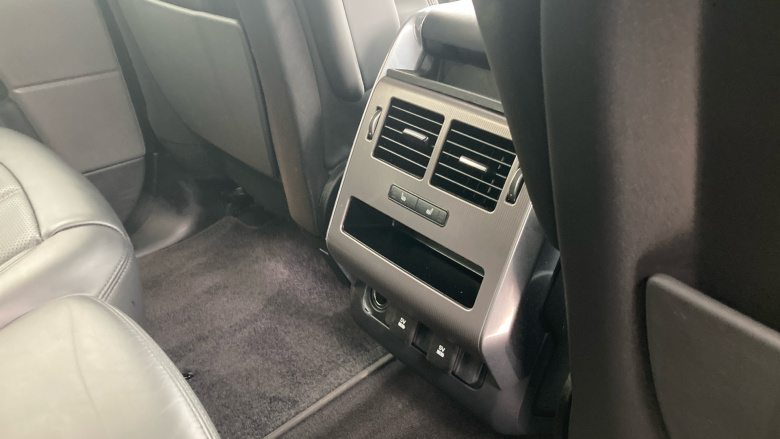 Land Rover Range Rover Sport 3.0 D300 HSE 5dr Auto Diesel Estate